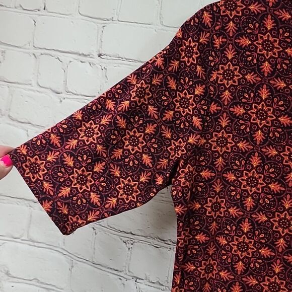 LuLaRoe Julia Knit Dress Red Floral Tile Fitted Knee Length Sheath Work Casual - Picture 4 of 8